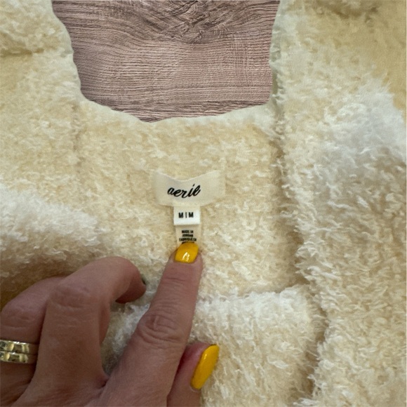 Aerie marshmallow crop top and matching shorts set 🌟💥 - Picture 4 of 8